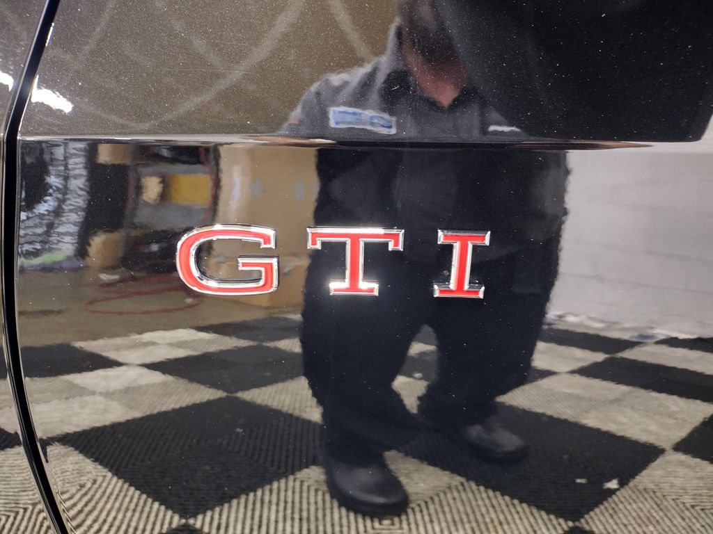 2025 Volkswagen Golf GTI 2.0T S