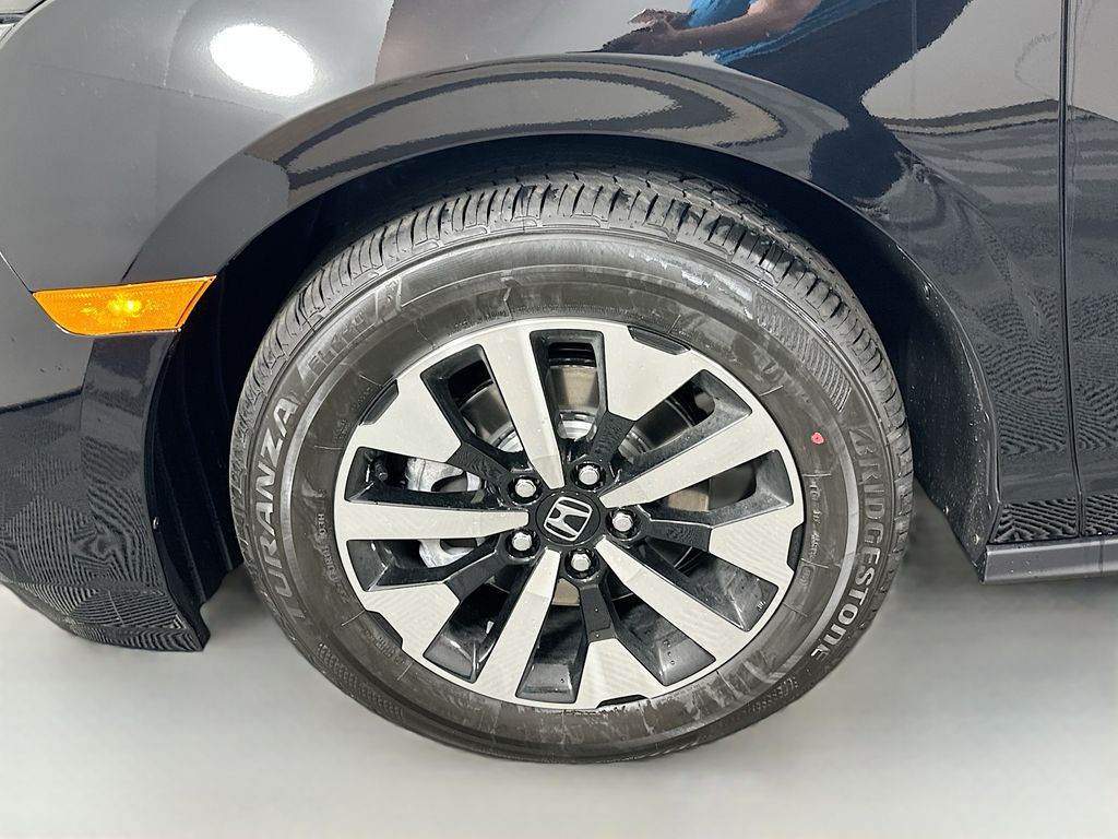 Thumbnail: 2026 Honda Odyssey - 22