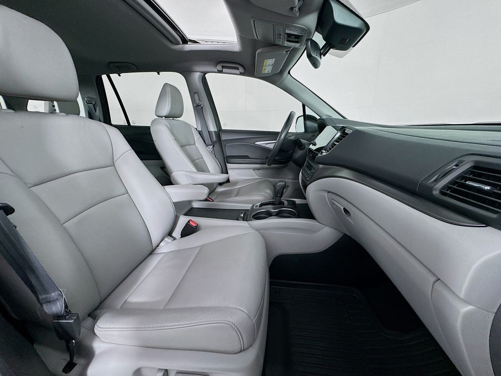 Used Car 2020 Honda Pilot  Ex-l For Sale Under $25,000 In Austin, Texas