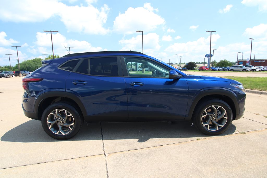 Used 2024 Chevrolet Trax SUV