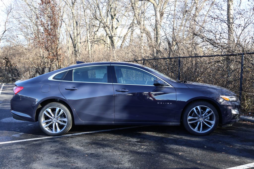 2025 Chevrolet Malibu LT 9