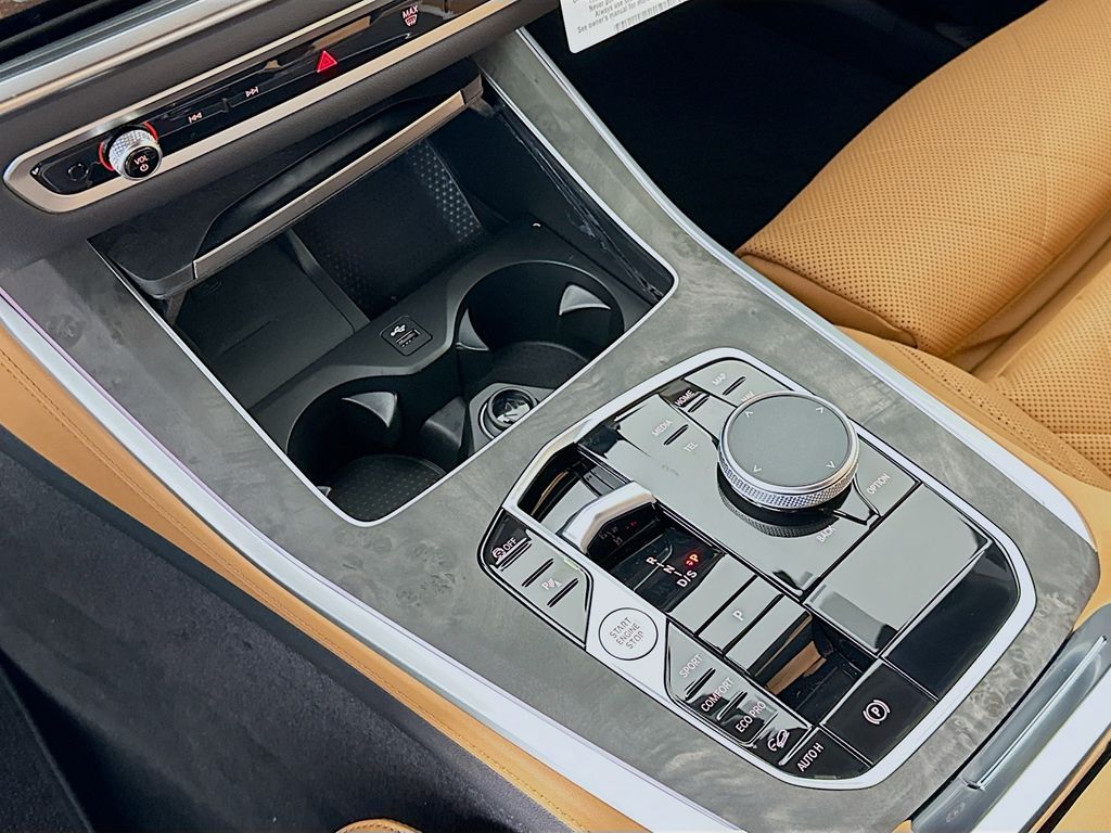 Thumbnail: 2026 BMW X5 - 15