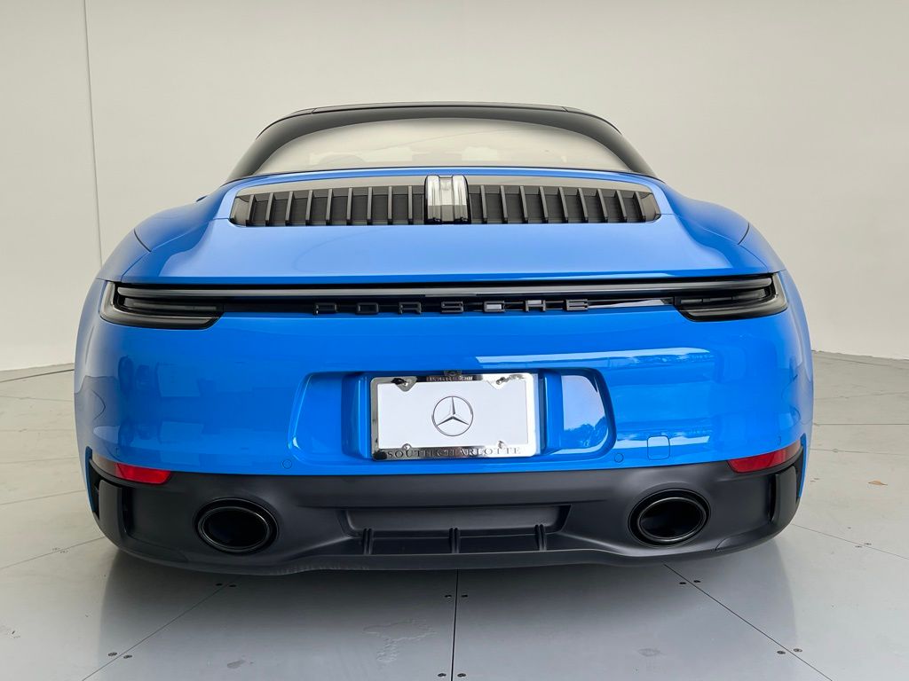 Thumbnail: 2023 Porsche 911 - 29