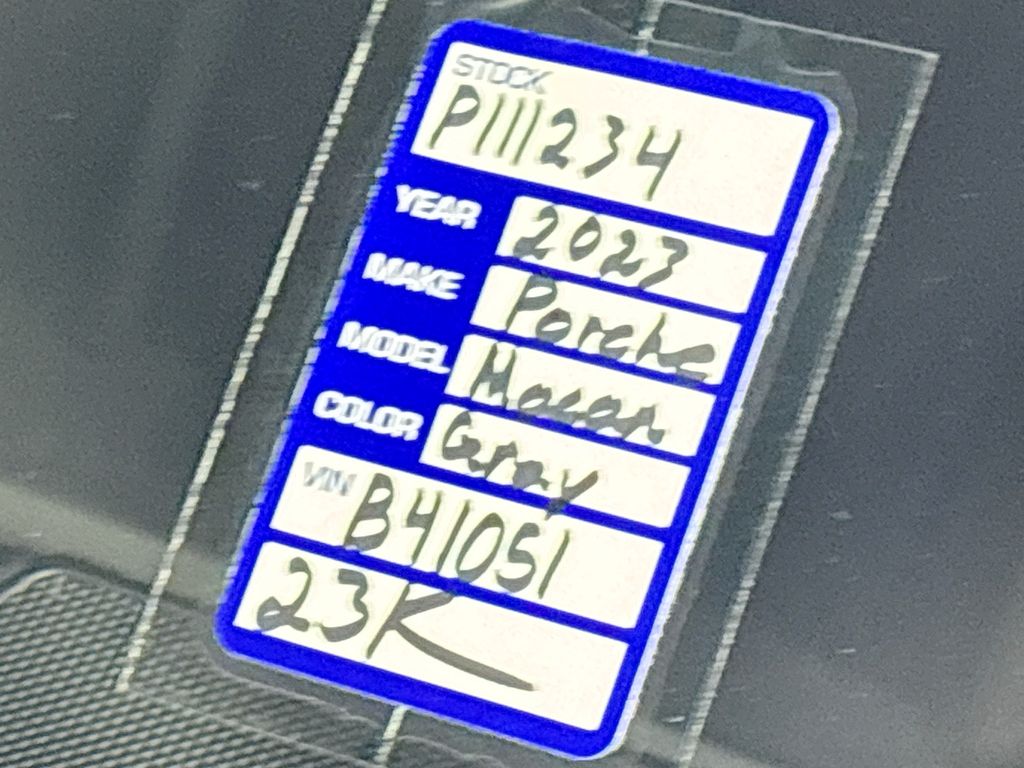 2023 Porsche Macan S