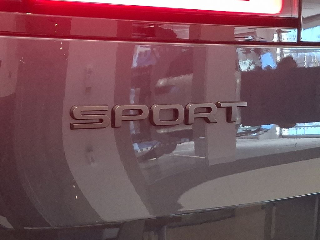 Thumbnail: 2026 Land Rover Range Rover Sport - 23