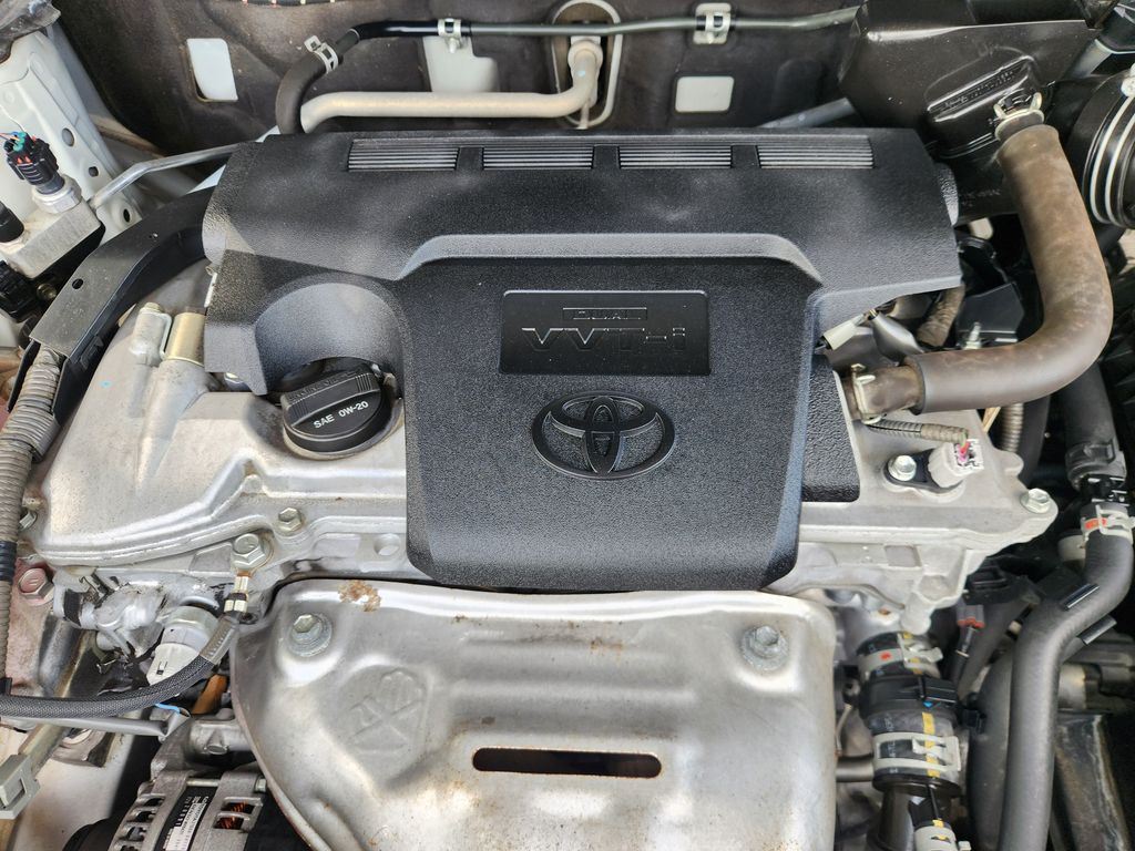 2016 Toyota RAV4 XLE White at Baytown Hyundai