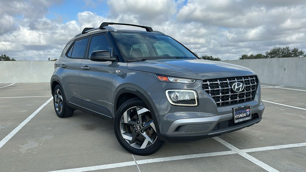 2022 Hyundai Venue Limited Gray at Baytown Hyundai
