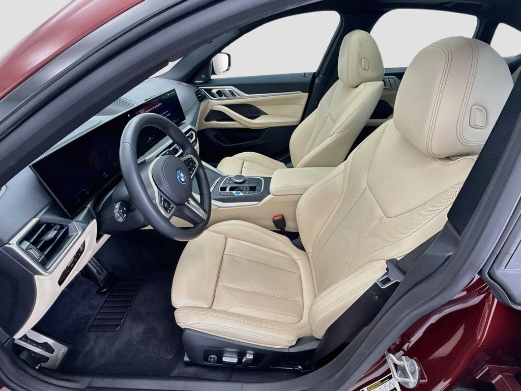 Thumbnail: 2023 BMW i4 - 18