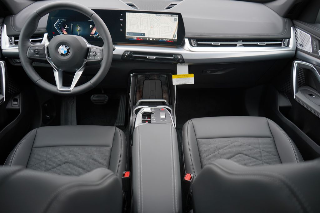 2025 BMW X1 xDrive28i 12