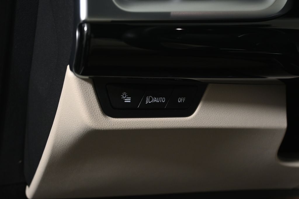 Thumbnail: 2025 BMW X1 - 26