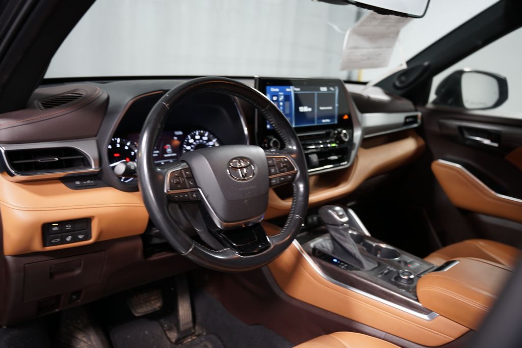 2021 Toyota Highlander Platinum 7