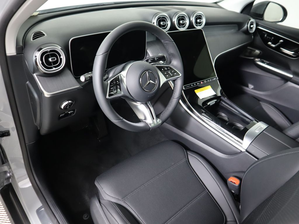 Thumbnail: 2026 Mercedes-Benz GLC - 9