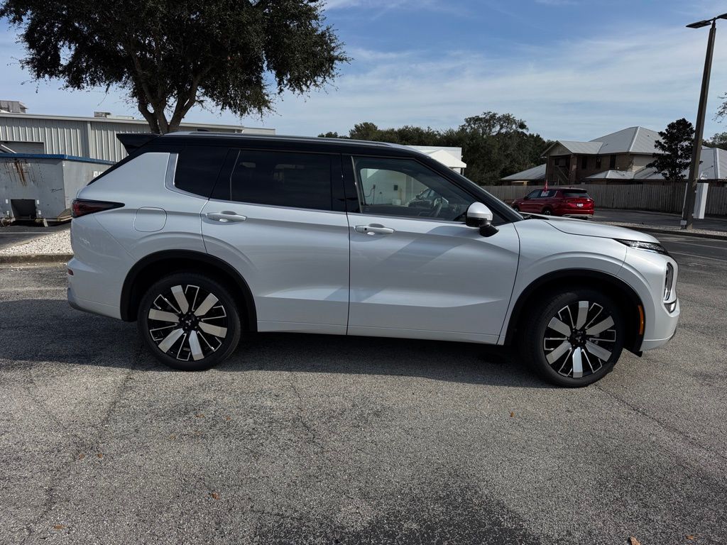 New 2026 Mitsubishi Outlander SUV