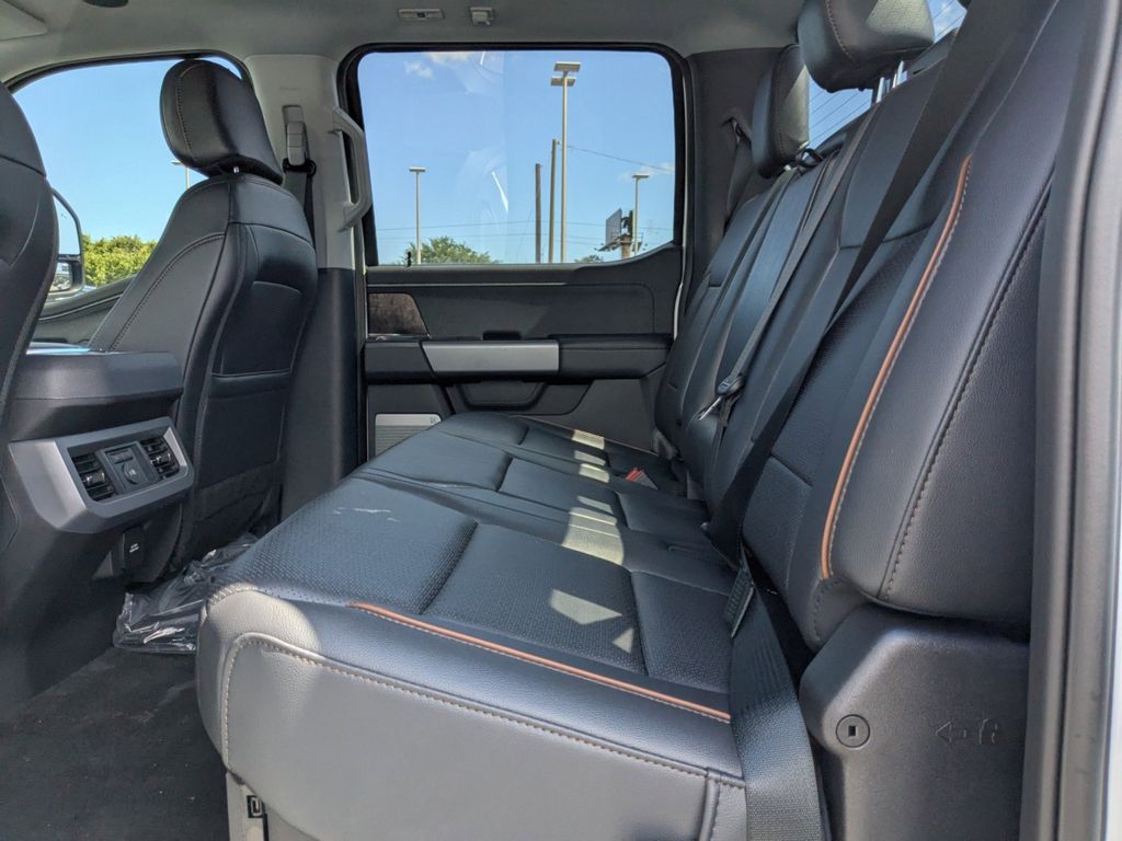 2025 Ford F-250 Black Widow
