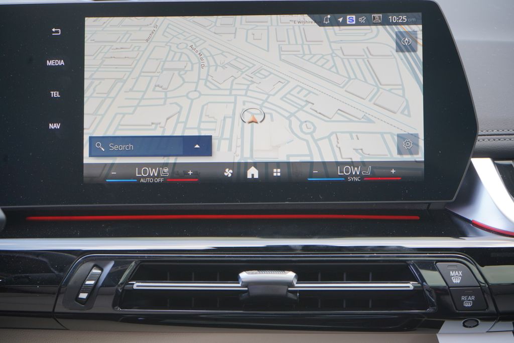 Thumbnail: 2025 BMW X1 - 13