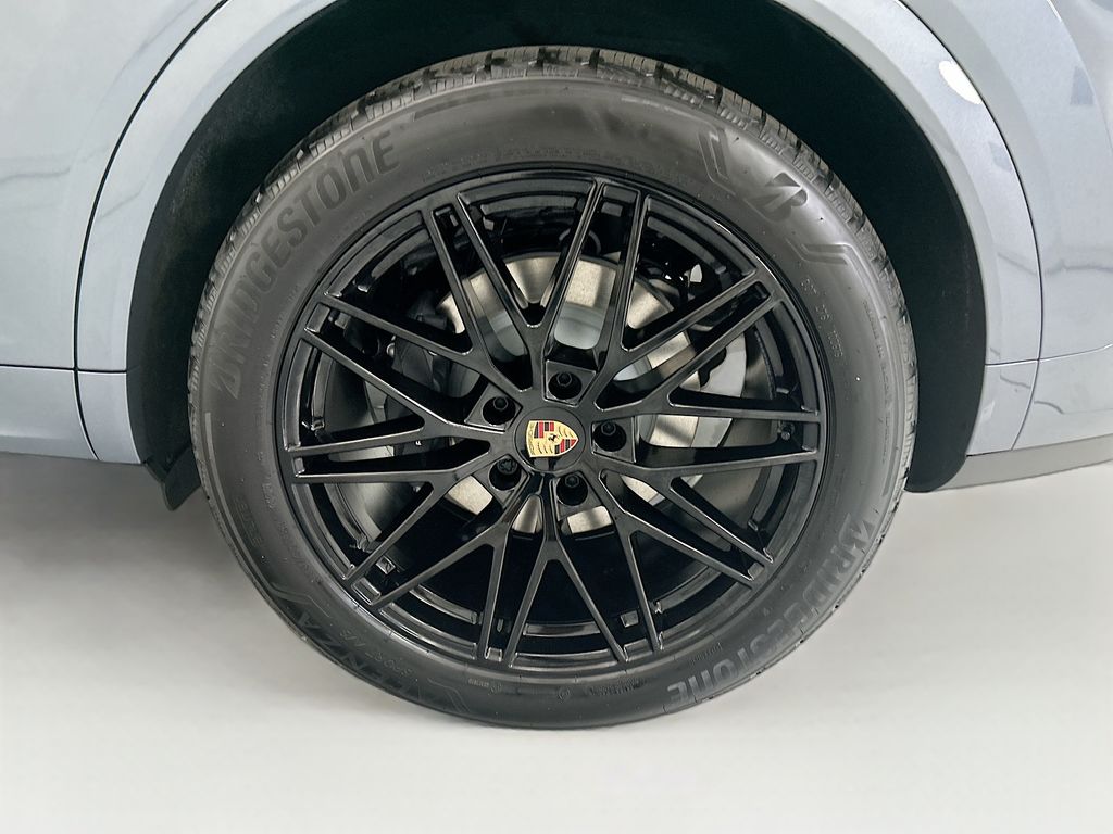 Thumbnail: 2026 Porsche Cayenne - 31