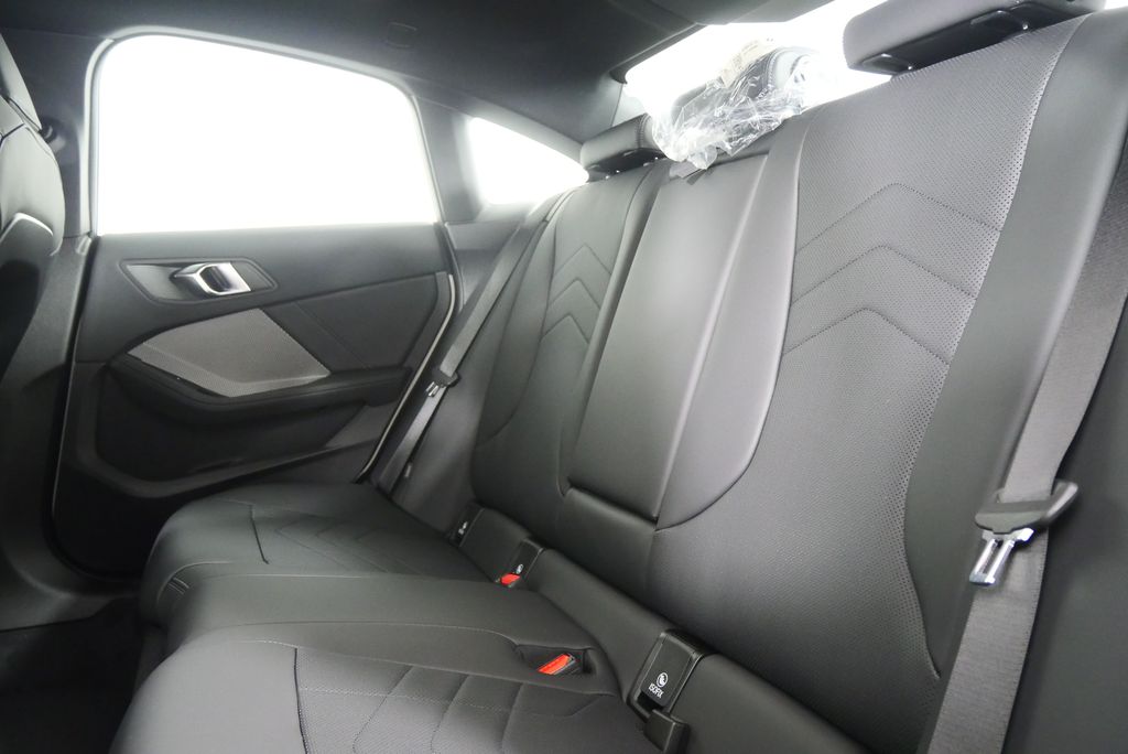 Thumbnail: 2026 BMW 2 Series - 16