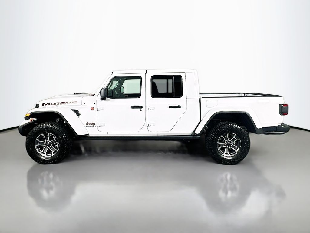 New 2025 White Jeep Mojave X image 4
