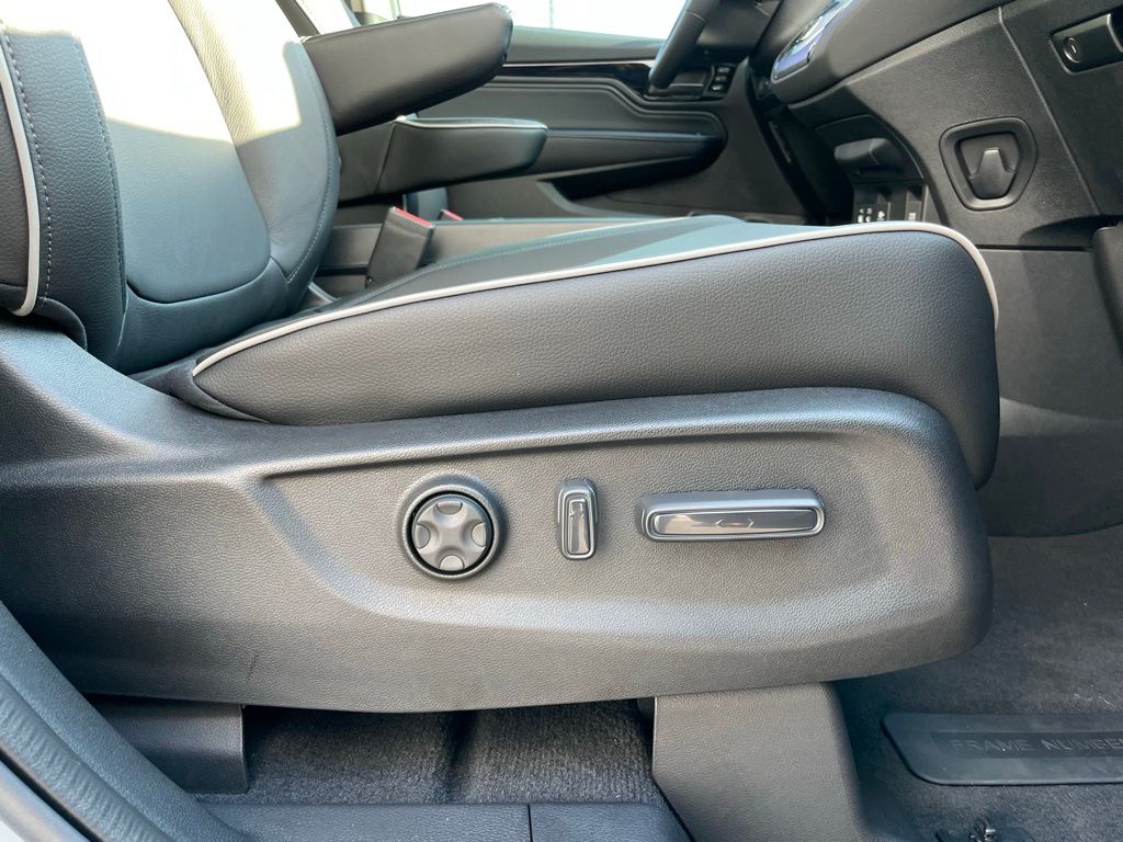 Thumbnail: 2026 Honda Odyssey - 30