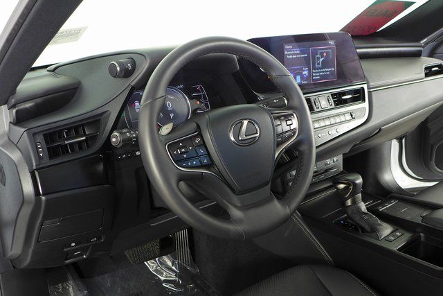 2022 Lexus ES 300h 28