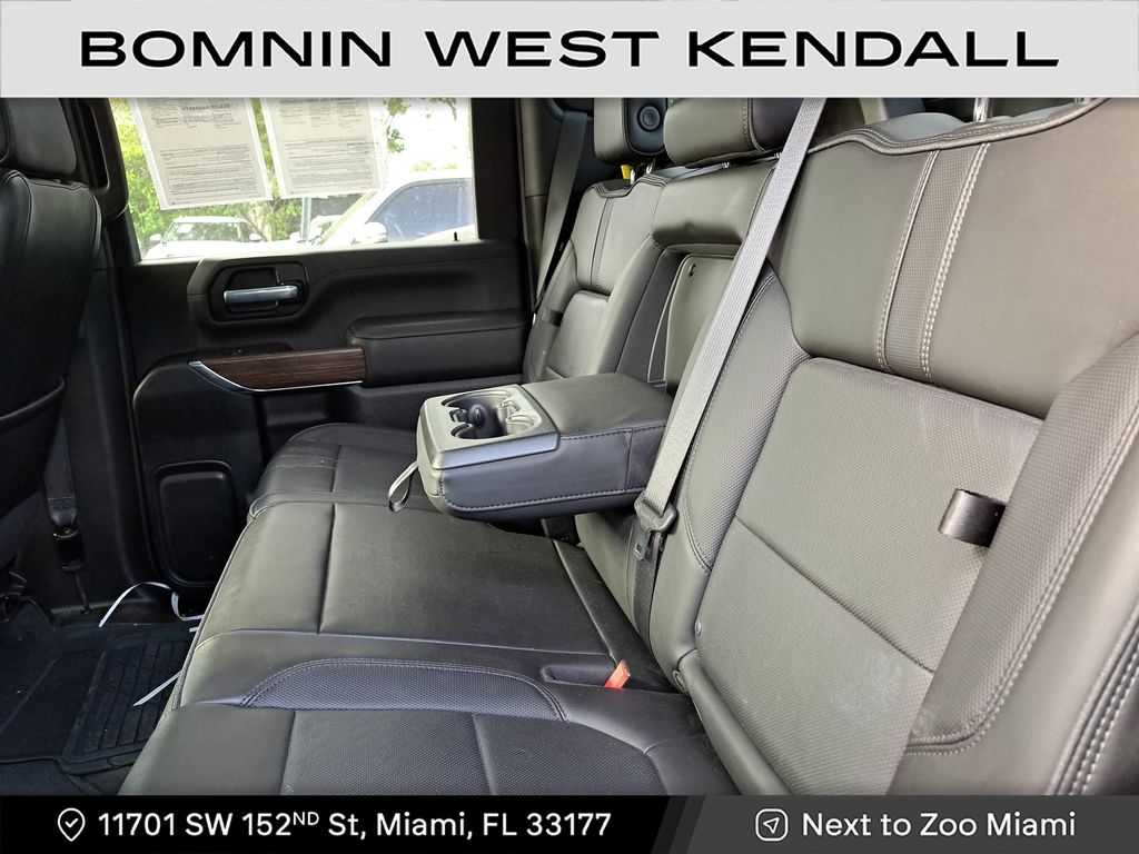 2021 Chevrolet Silverado 3500HD High Country photo