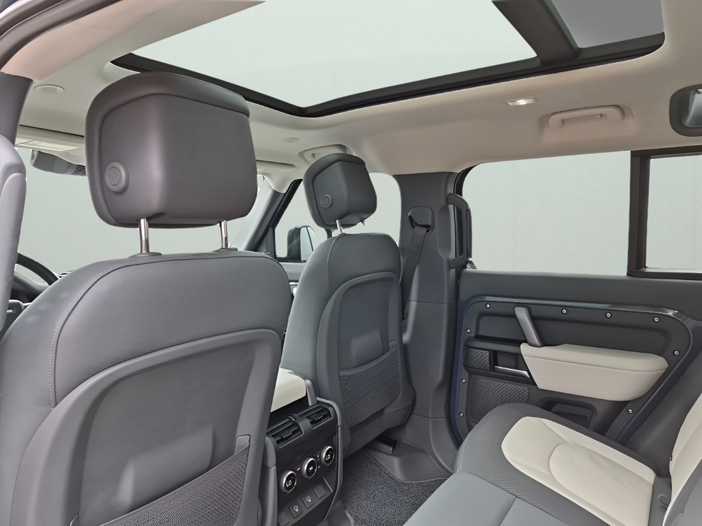 Used Car 2024 Land Rover Defender 110  X-dynamic Se For Sale Under $70,000 In Austin, Texas