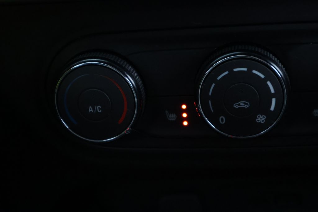 Thumbnail: 2024 Chevrolet Trax - 20