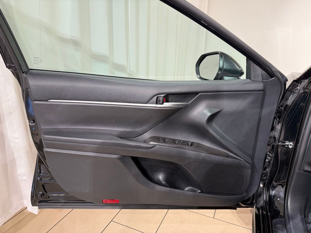 Thumbnail: 2023 Toyota Camry - 13