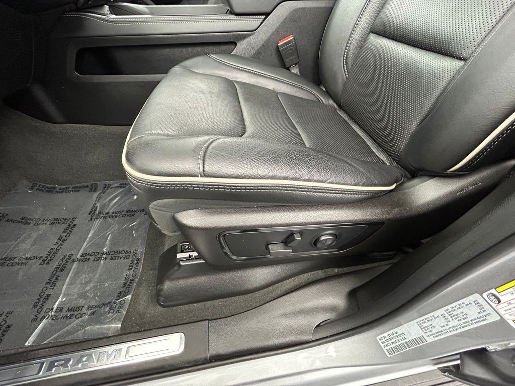 Used 2024 Billet Silver Metallic Clearcoat Ram Limited image 12