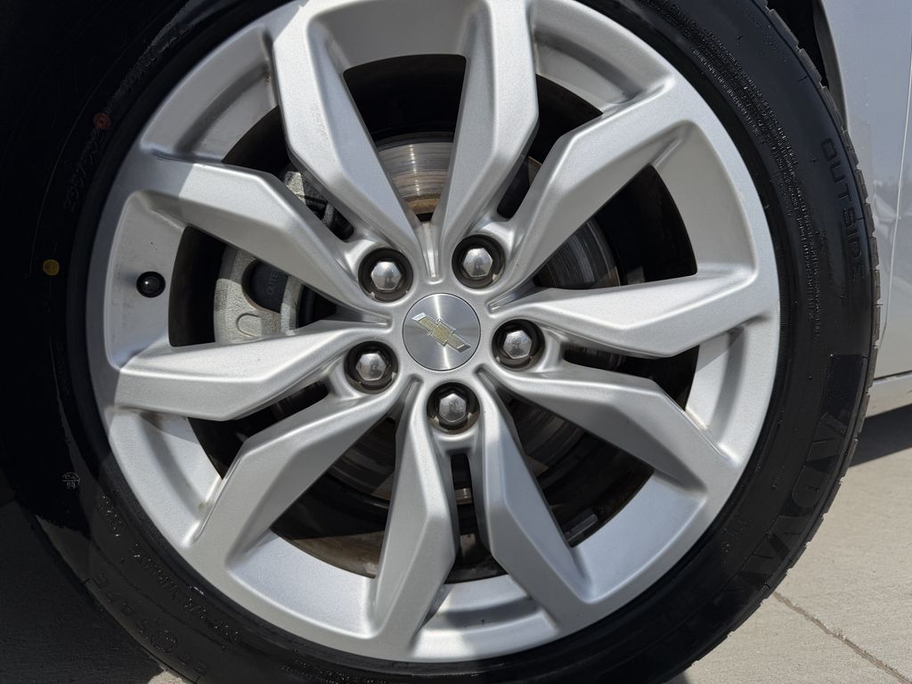Used 2018 Chevrolet Impala Sedan