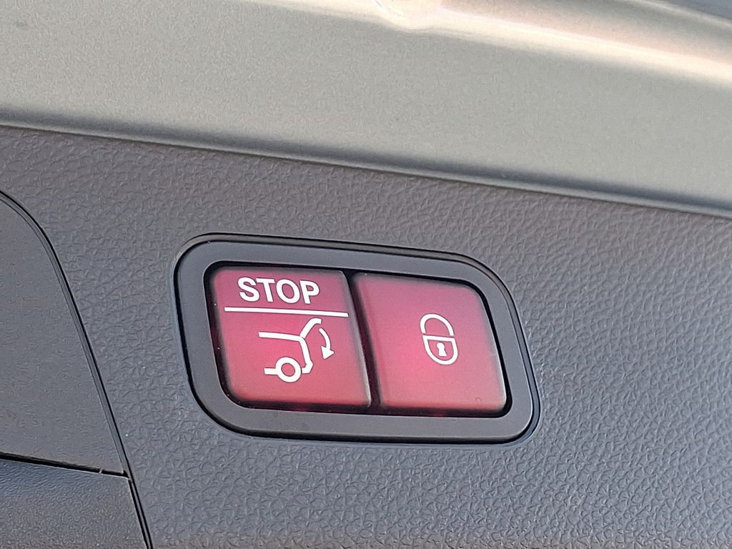 Thumbnail: 2021 Mercedes-Benz GLC - 25