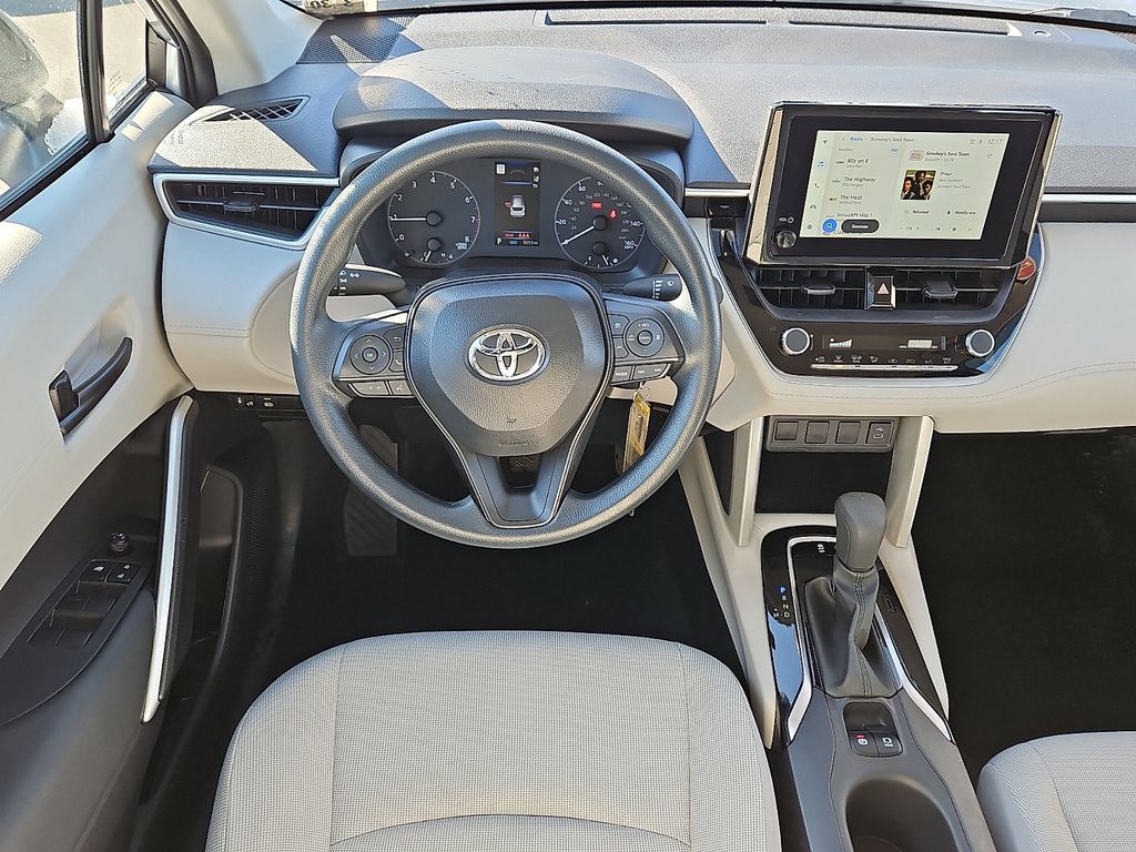 Thumbnail: 2025 Toyota Corolla Cross - 21