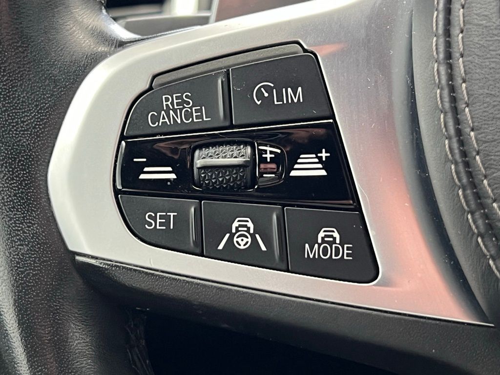 Thumbnail: 2019 BMW 8 Series - 23