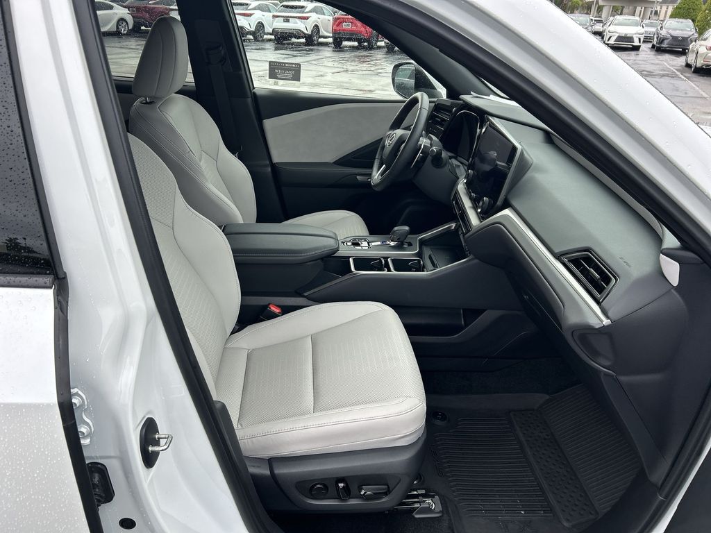 Thumbnail: 2026 Lexus TX - 16