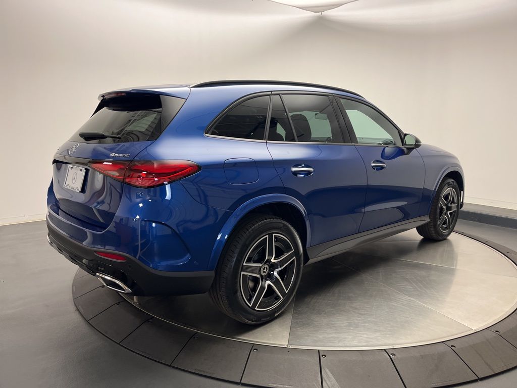 Thumbnail: 2026 Mercedes-Benz GLC - 7