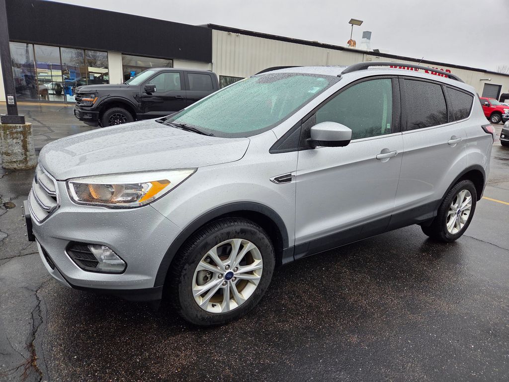 Ingot Silver Metallic 2018 Ford Escape SE AWD SUV / Crossover All-Wheel Drive 6-Speed Automatic