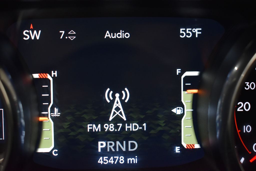 Thumbnail: 2021 Jeep Gladiator - 26