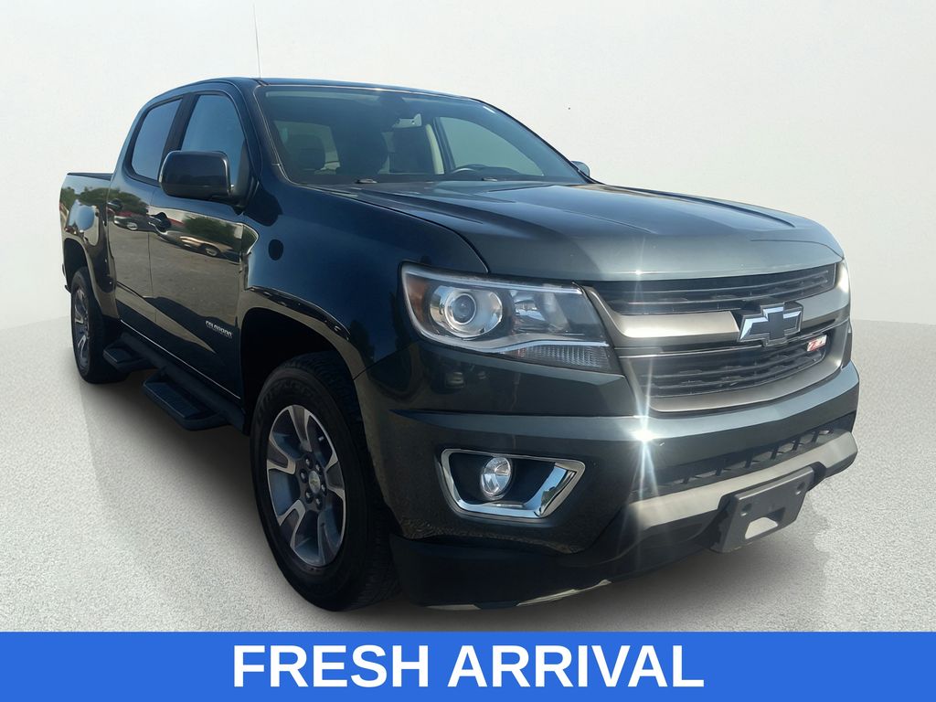 Gray (Graphite Metallic) 2018 Chevrolet Colorado Pickup Truck Four-Wheel Drive 8-Speed Automatic