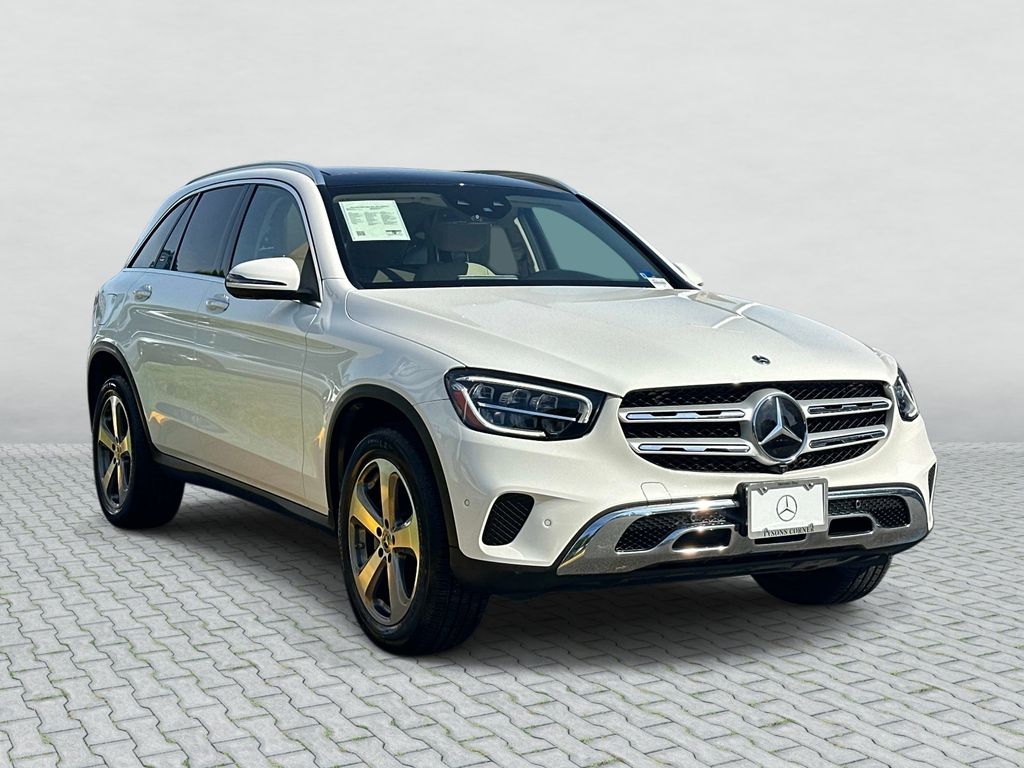 Thumbnail: 2022 Mercedes-Benz GLC - 3