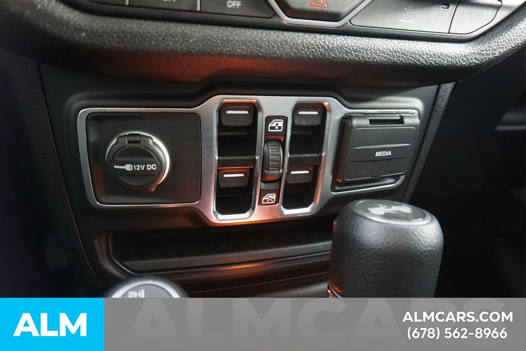 Used 2025 Black Jeep Sport S image 42