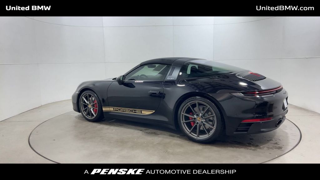 Thumbnail: 2024 Porsche 911 - 6