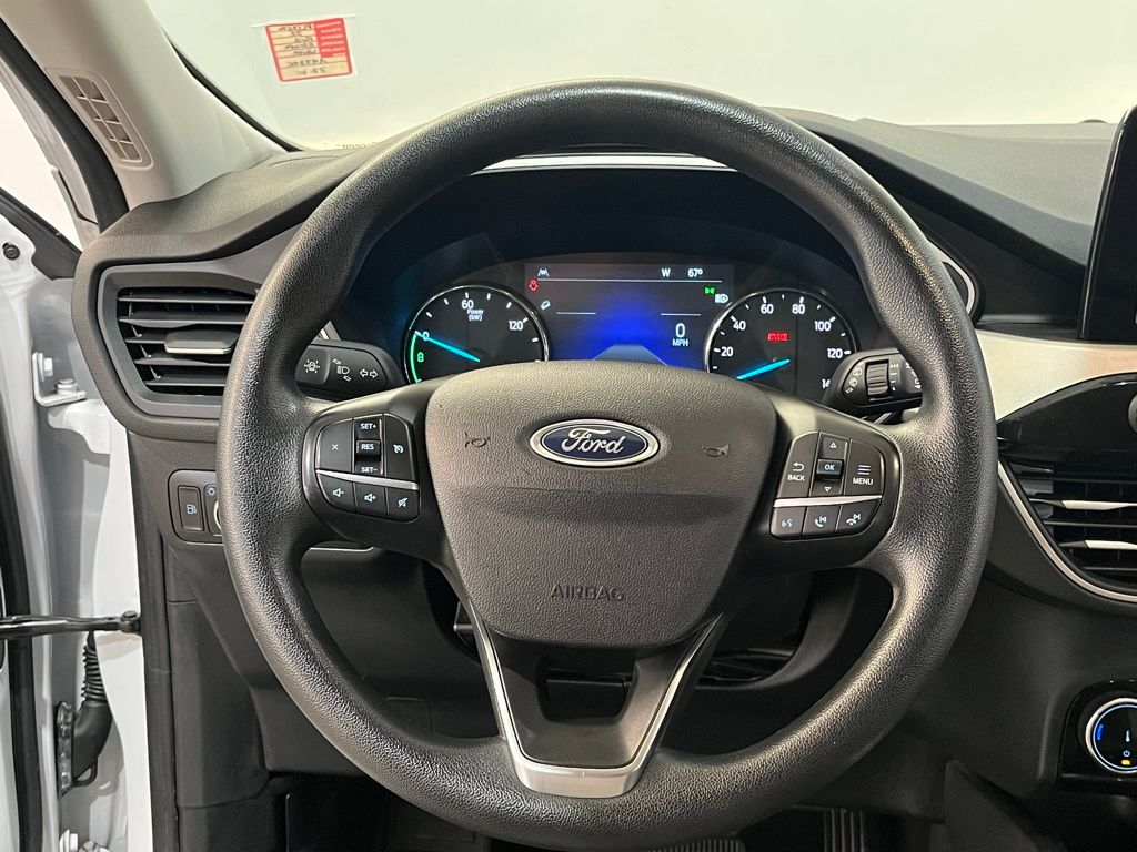 2022 Ford Escape Hybrid SE