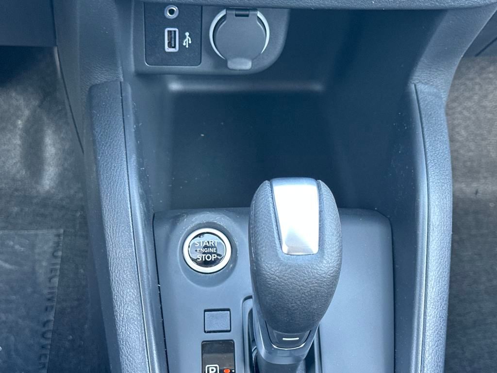 2025 Nissan Kicks S photo