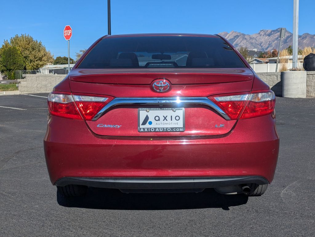 2017 Toyota Camry LE 7