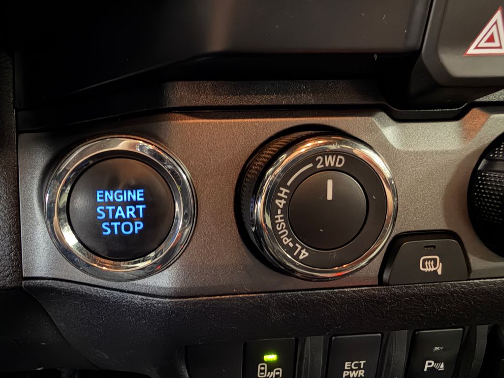 2022 Toyota Tacoma TRD Off-Road