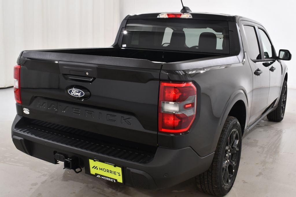 New 2026 Black Ford XLT Hybrid image 12