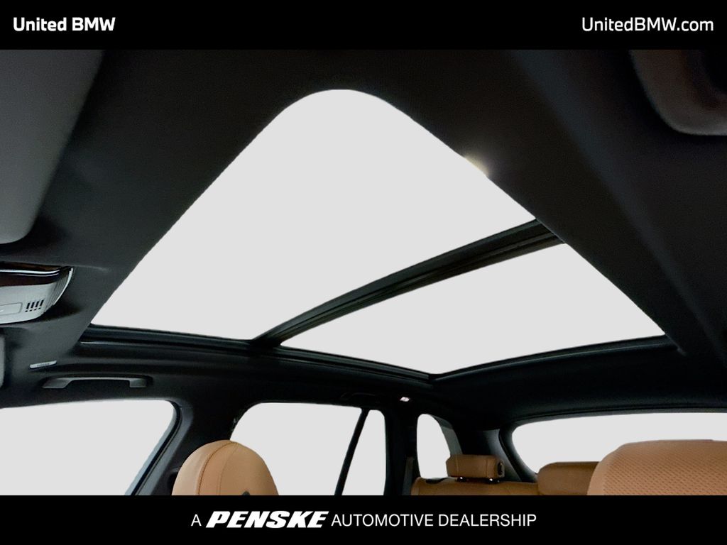 Thumbnail: 2026 BMW X5 - 12