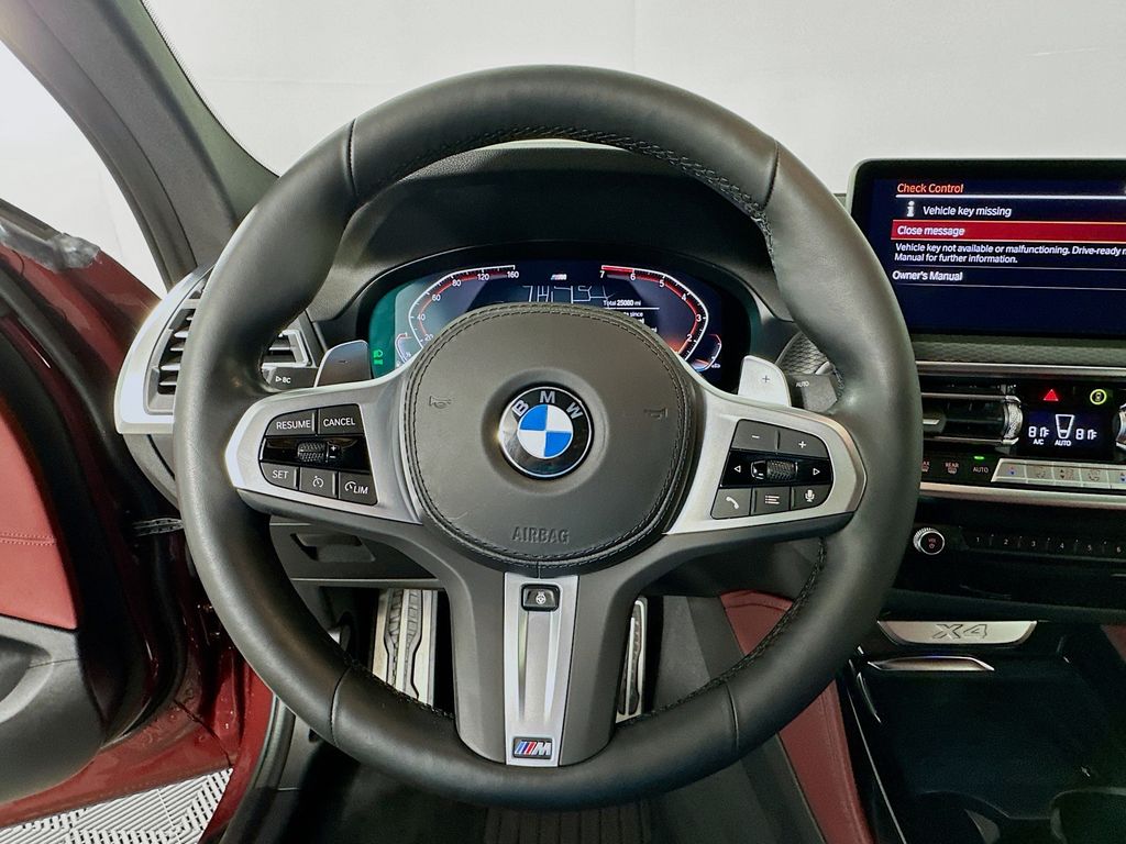 Thumbnail: 2023 BMW X4 - 11