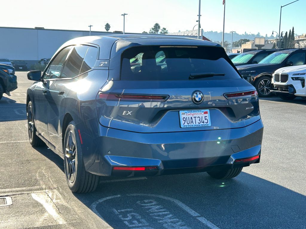 Thumbnail: 2026 BMW iX - 3
