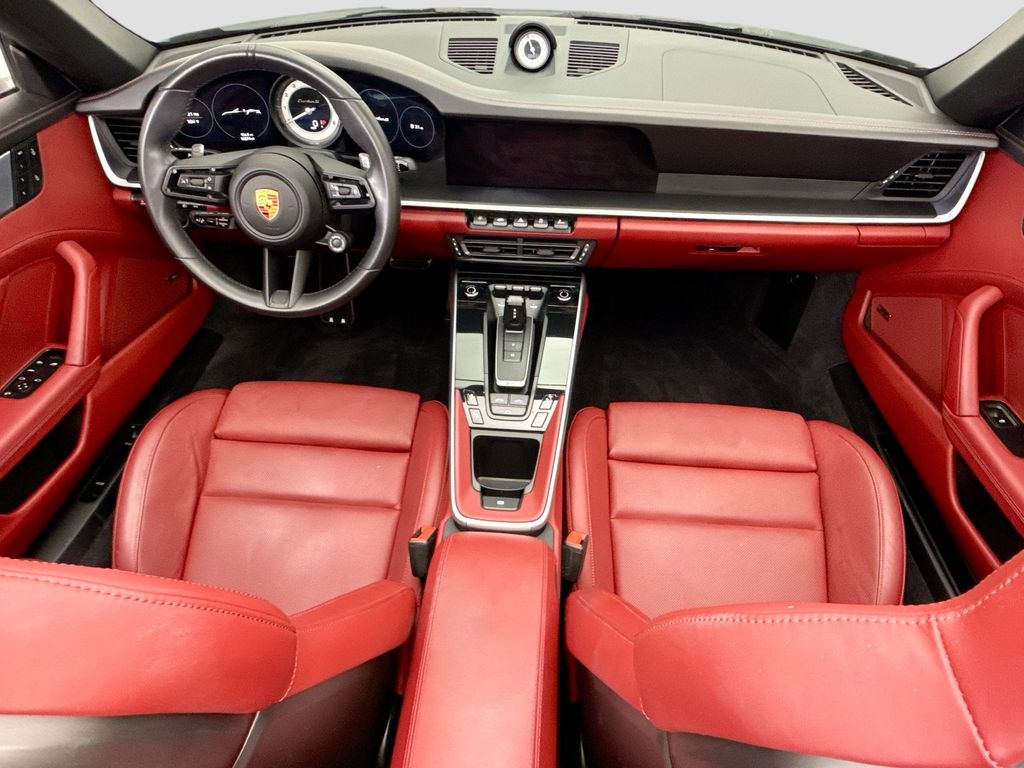 Thumbnail: 2022 Porsche 911 - 16